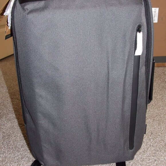 NWT-Stormtech Hedmark Commuter Backpack - Picture 2 of 11